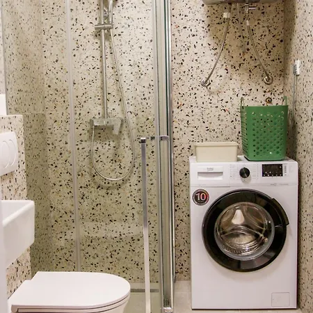 Split-dvor * سبليت