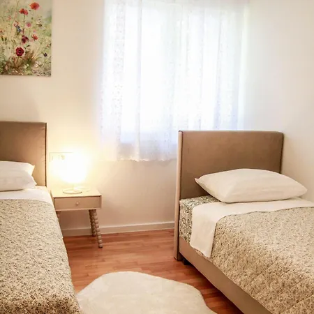 Apartment Split-dvor *